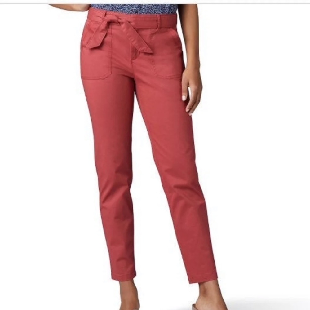 Lee Straight Leg Ankle Pants, size 6